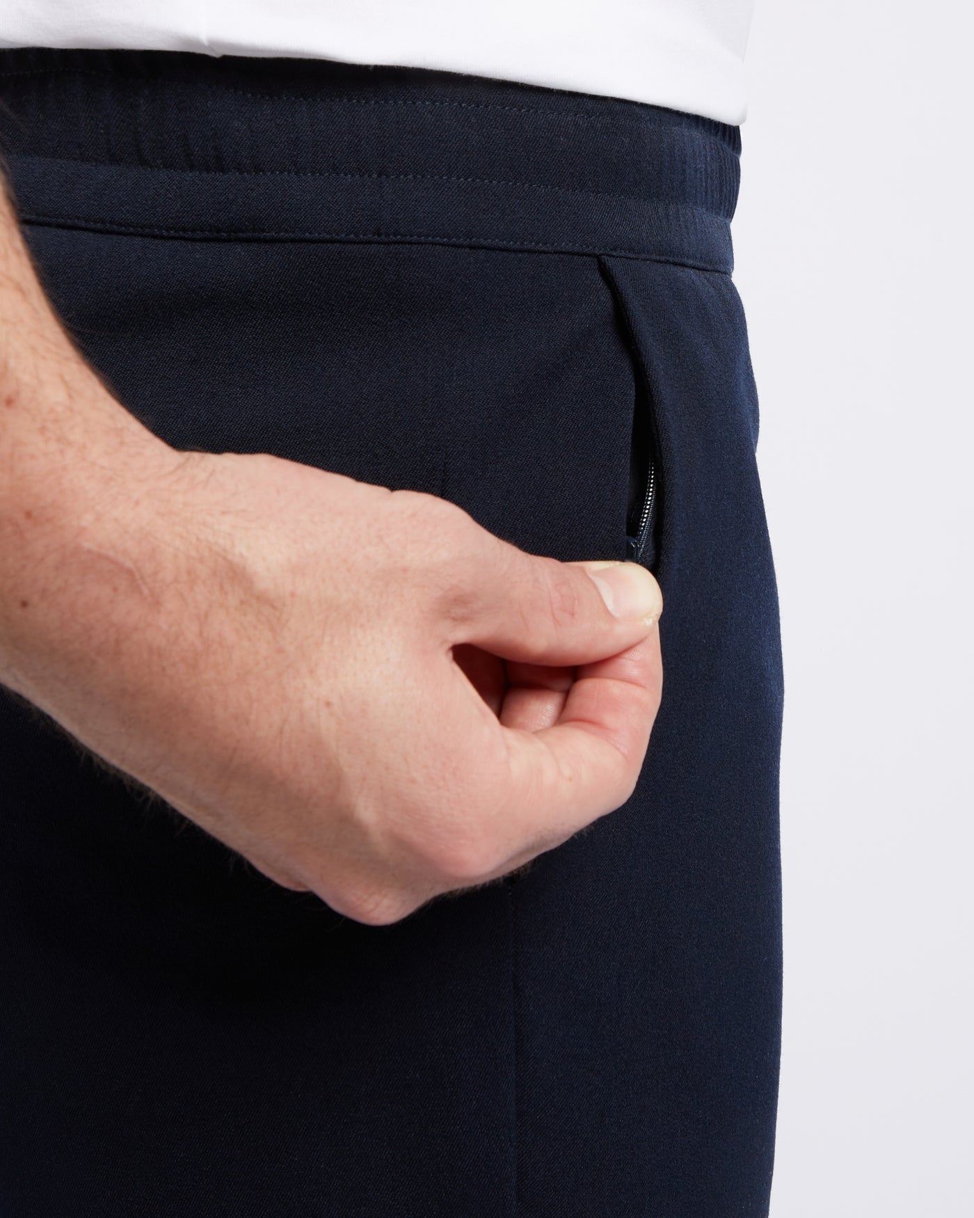 Relaxed Performance trousers navy