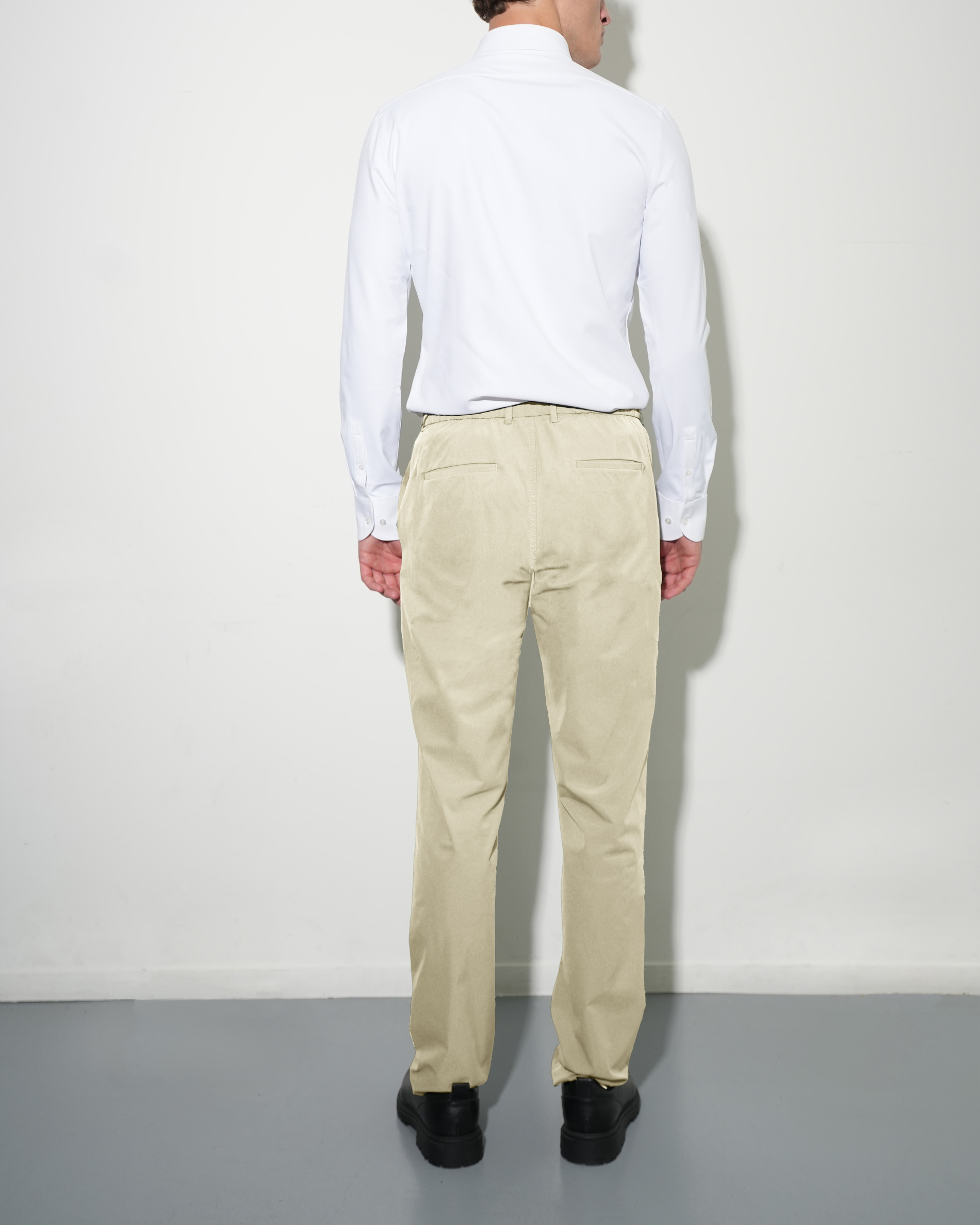 Performance trousers sand