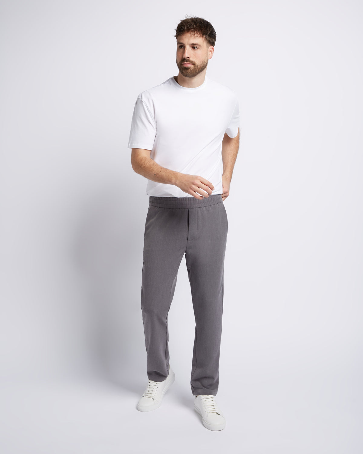 Relaxed Performance trousers grey